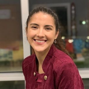 Meet your Posher, Adrianna